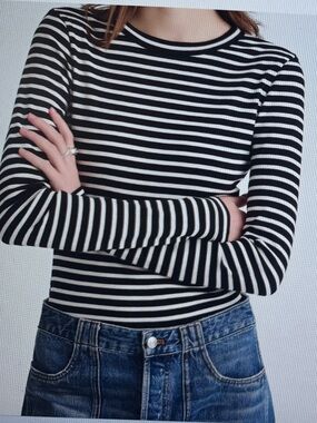 Madewell Top: '90s Long-Sleeve Crewneck Tee in Black/White Stripe